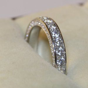 🎀 Trendy Gems Full Around Cubic Filled Eternity Zircon Ring for Women, PD381